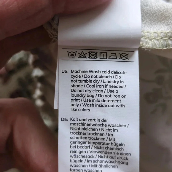 Cupshe Smocked Ruffle Dress, Long Sleeve NWT - Picture 9 of 9